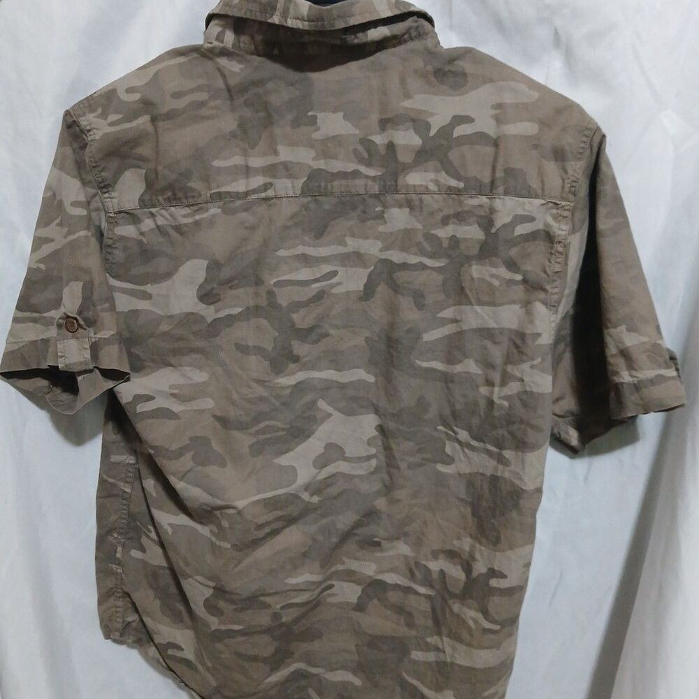 Point Zero Men's semi-fit Military Button Up Short Sleeved Shirt Size Med Camo - Picture 5 of 7
